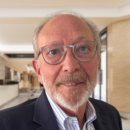 NEW-Headshot_Kim-KC4 Kim Colby